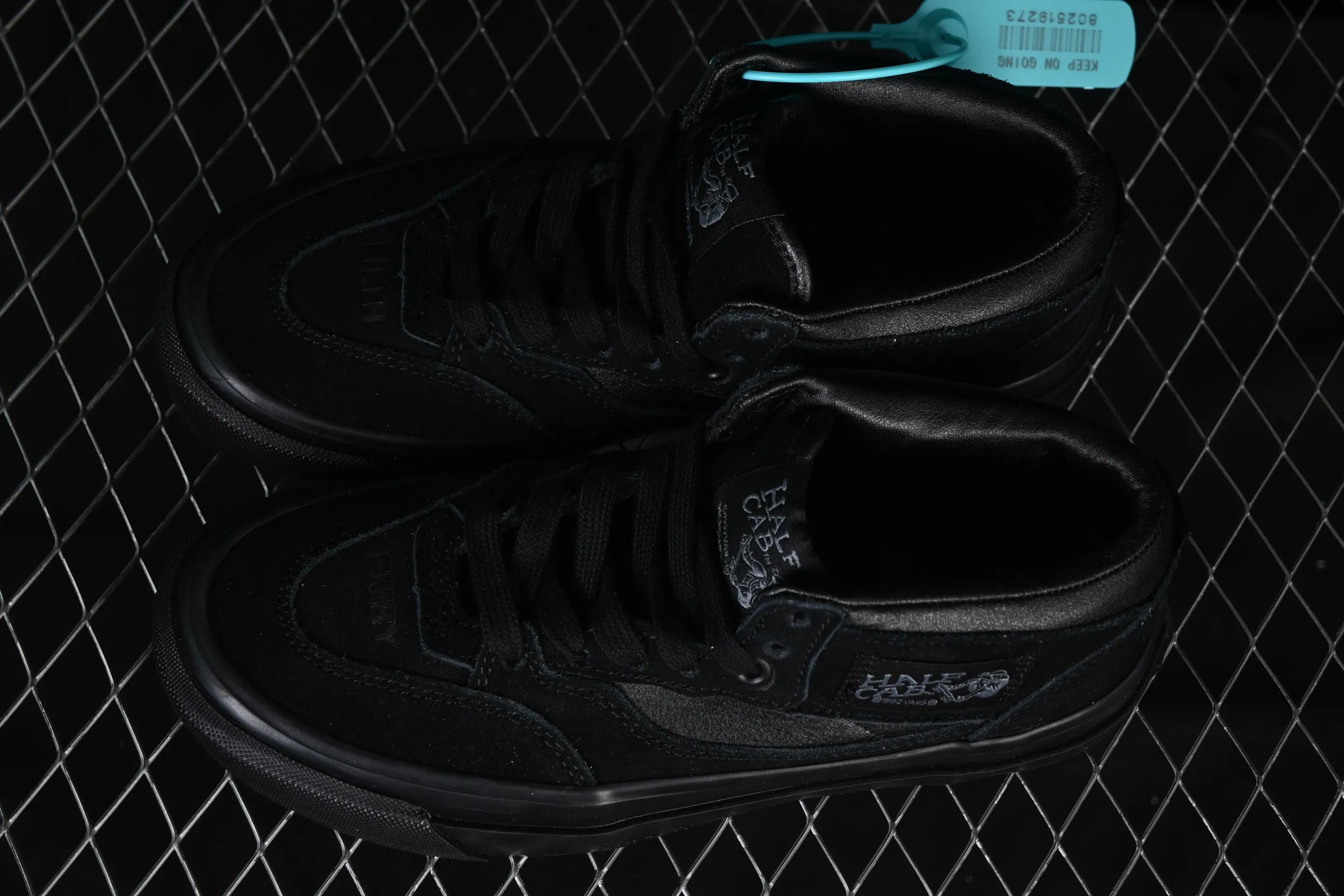 All categories Vans Vans series Vans Mid Vans China Vans Half Cab 33 Vans official retro casual simple versatile skateboard shoes VN000EFYBLA